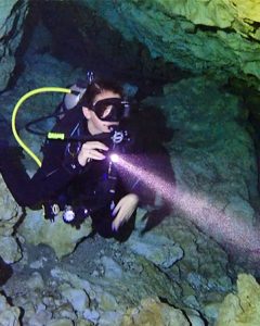 diving flashlight