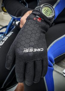 diving gloves